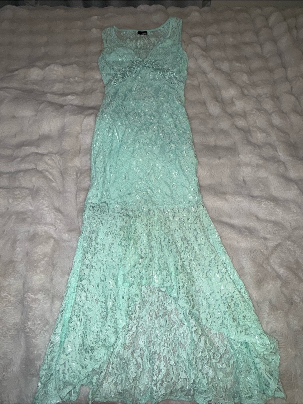 Sleeveless Lace Maxi Dress in Mint